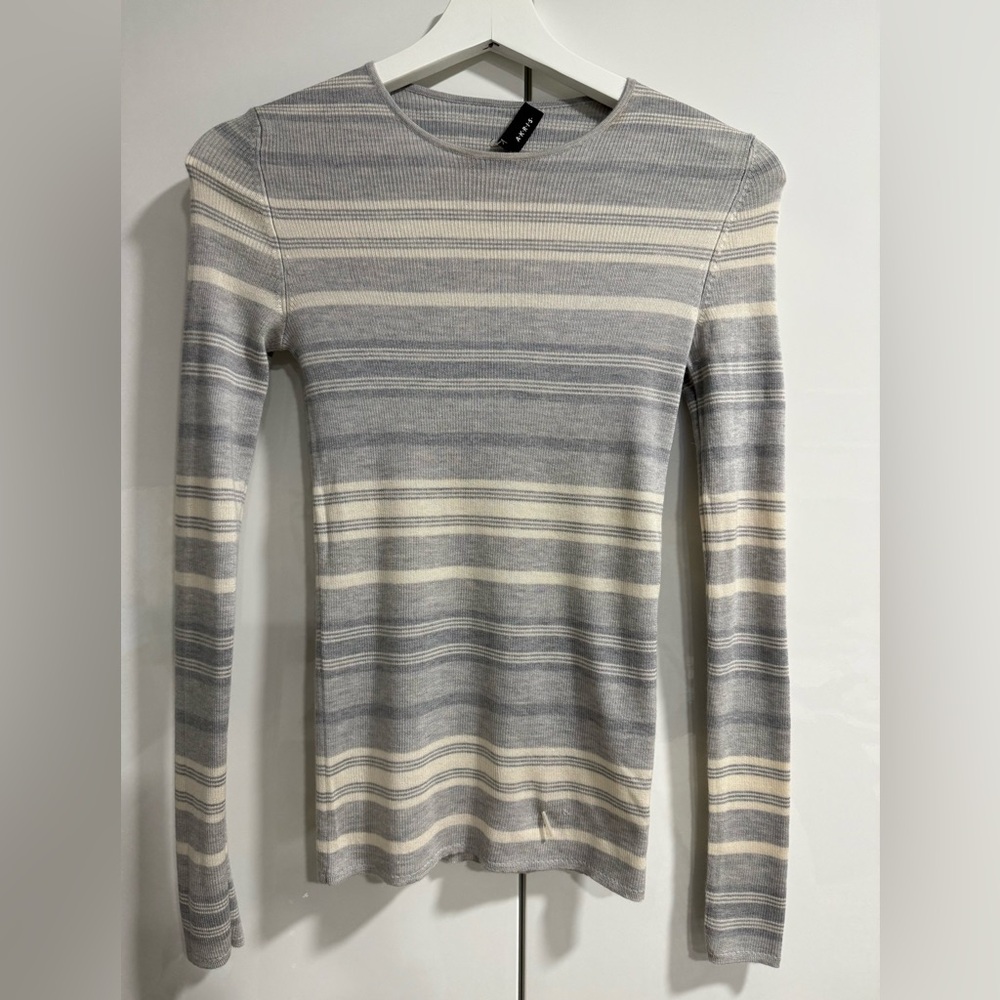 AKRIS CASHMERE SWEATER TOP SIZE SMALL